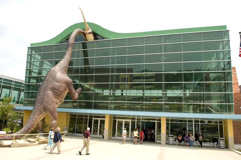 File:The Childrens Museum of Indianapolis Welcome Center.jpg